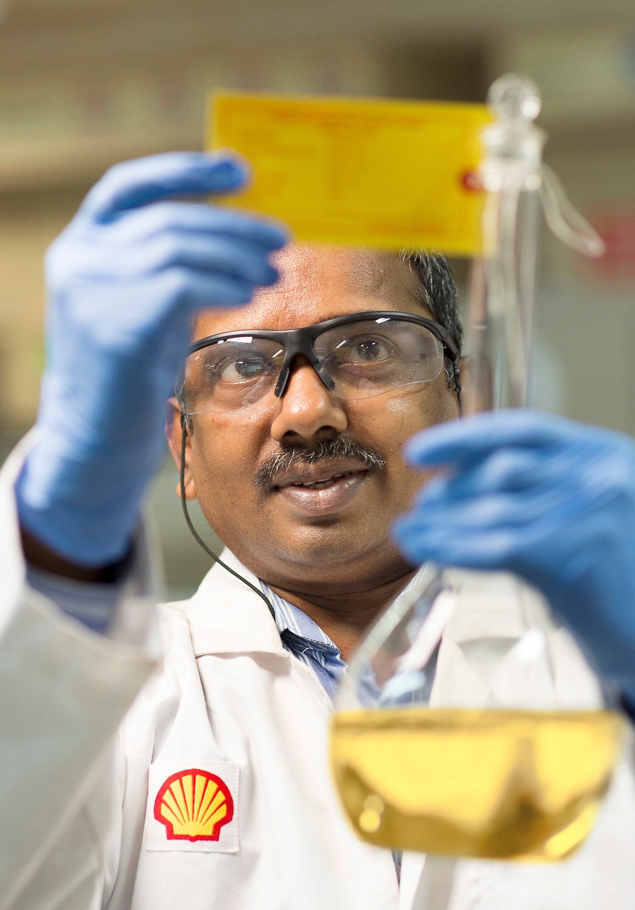 Shell Catalysts and Technologies scientist working in a lab